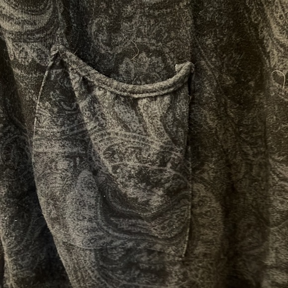 Dark gray/black subtle paisley pattern dress. Size medium. Asymmetrical hem. - Picture 2 of 4
